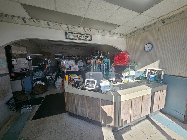 More Photos Of 1811 Butler St, Easton Storefront Retail Residential For Sale