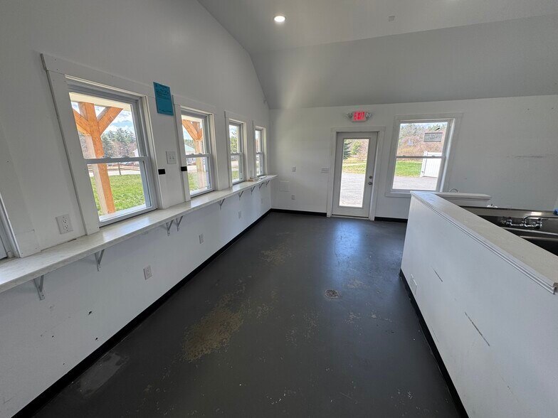 More Photos Of 36 Windymere Dr, Epsom General Retail For Lease