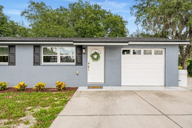 More Photos Of 749 N State Road 415, Osteen Office Residential For Sale