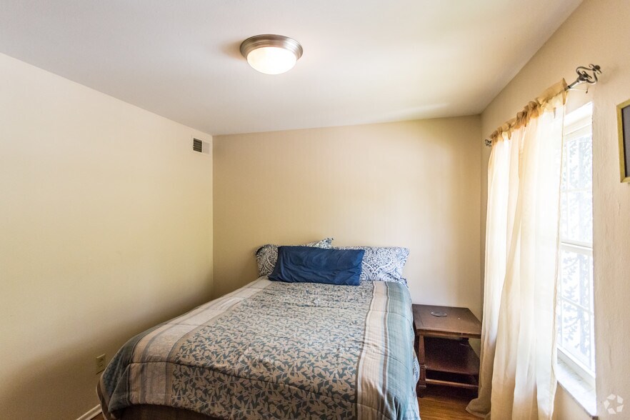 More Photos Of 1624 Northwinds Estates Dr, Saint Louis Apartments For Sale