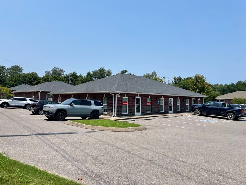 More Photos Of 2284 Raleigh Ct, Clarksville Office For Lease