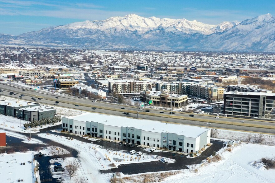 More Photos Of 333 S Mill Pond Dr, Lehi Warehouse For Lease