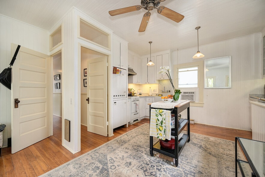 More Photos Of 1250 B St, Walnut Grove Storefront Retail Residential For Sale