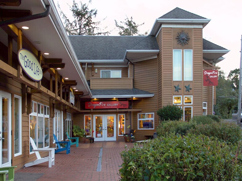More Photos Of 123 S Hemlock St, Cannon Beach Storefront For Sale