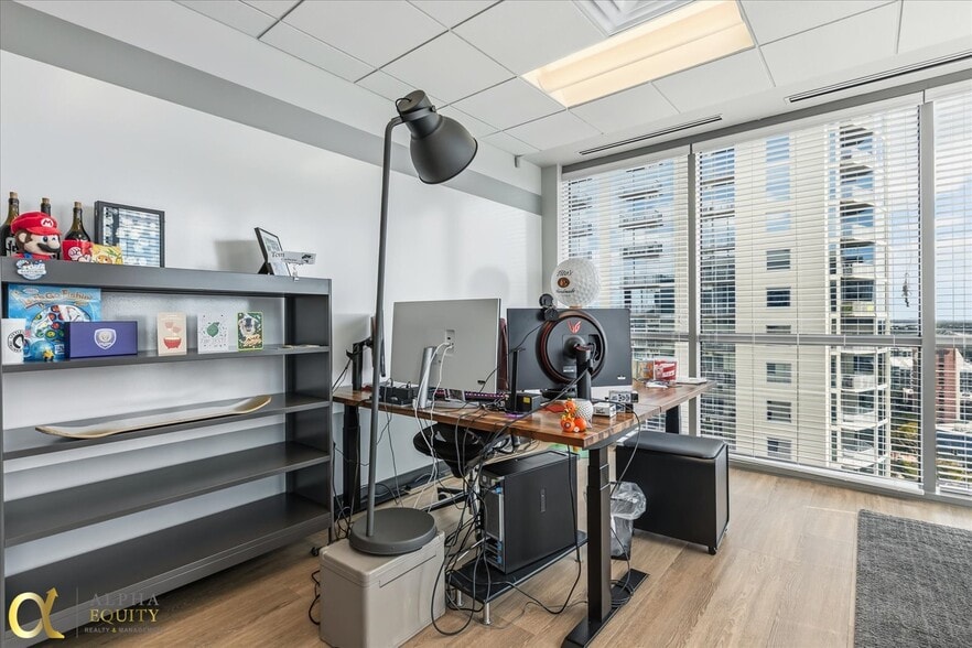 More Photos Of 189 S Orange Ave, Orlando Office Residential For Sale