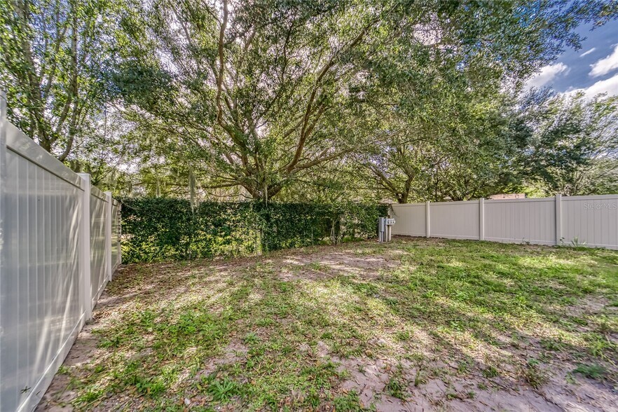 More Photos Of 2105 Bruce St, Lakeland Trailer Camper Park For Sale