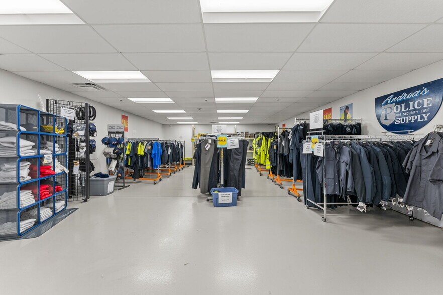 More Photos Of 20 Bellows Rd, Raynham Warehouse For Lease