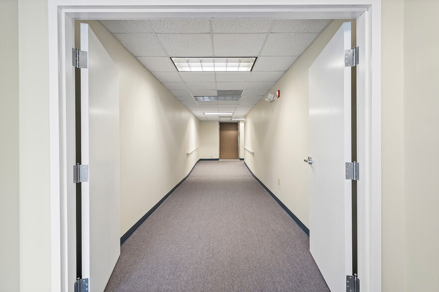 More Photos Of 555 S Andrews Ave, Pompano Beach Medical For Sale