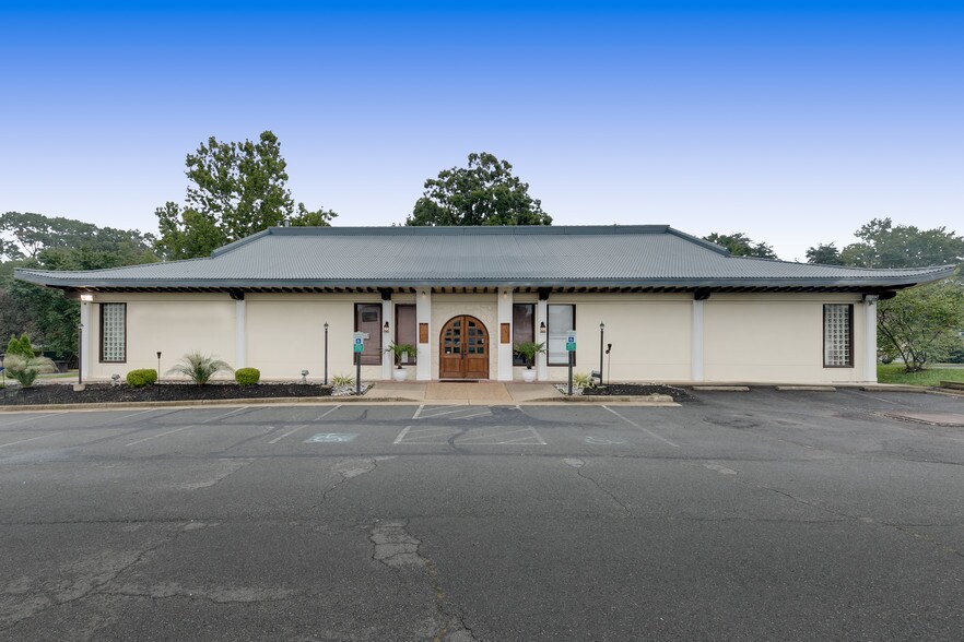 7911 Centreville Rd, Manassas, VA 20111 Restaurant For Sale