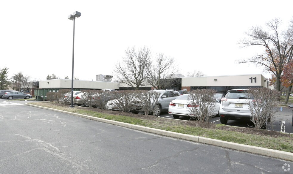 More Photos Of 1090 King Georges Post Rd, Edison Office For Lease