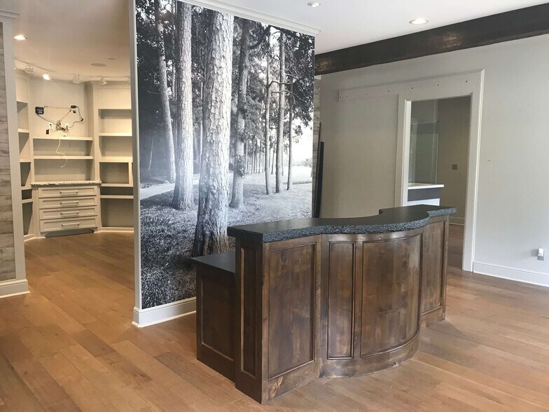 More Photos Of 1715 Northpark Dr, Kingwood Storefront For Lease