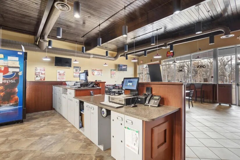 More Photos Of 1250 4th Ave NW, Minot Storefront For Lease