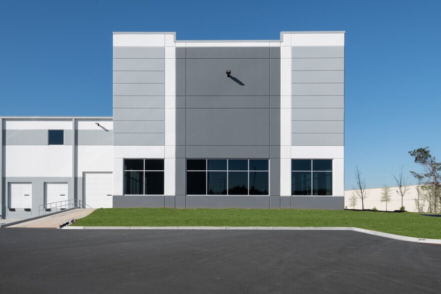 More Photos Of 7776 Jonesboro Rd, Jonesboro Unknown For Lease