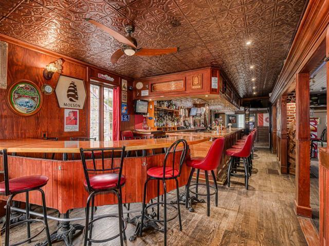 More Photos Of 515 Rue Notre-Dame, Repentigny Storefront For Sale