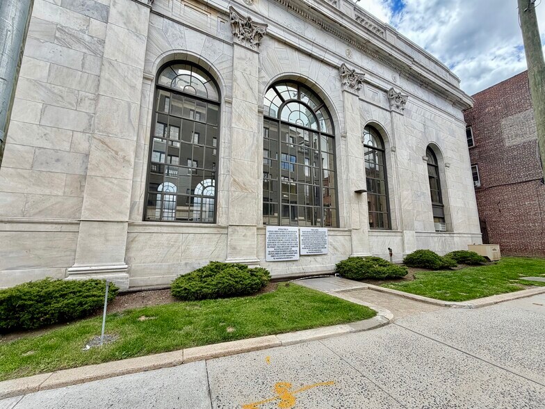 More Photos Of 133 N Main St, Port Chester Freestanding For Lease