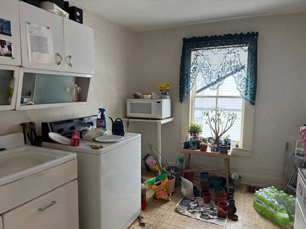 More Photos Of 4 South St, Bristol Office For Sale