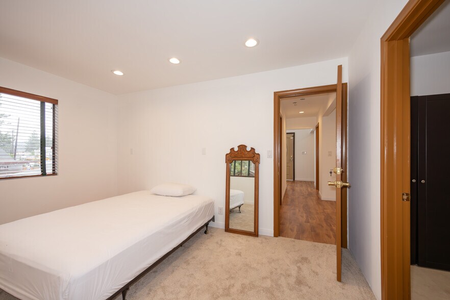 More Photos Of 1016 W Big Bear Blvd, Big Bear City Office Residential For Sale