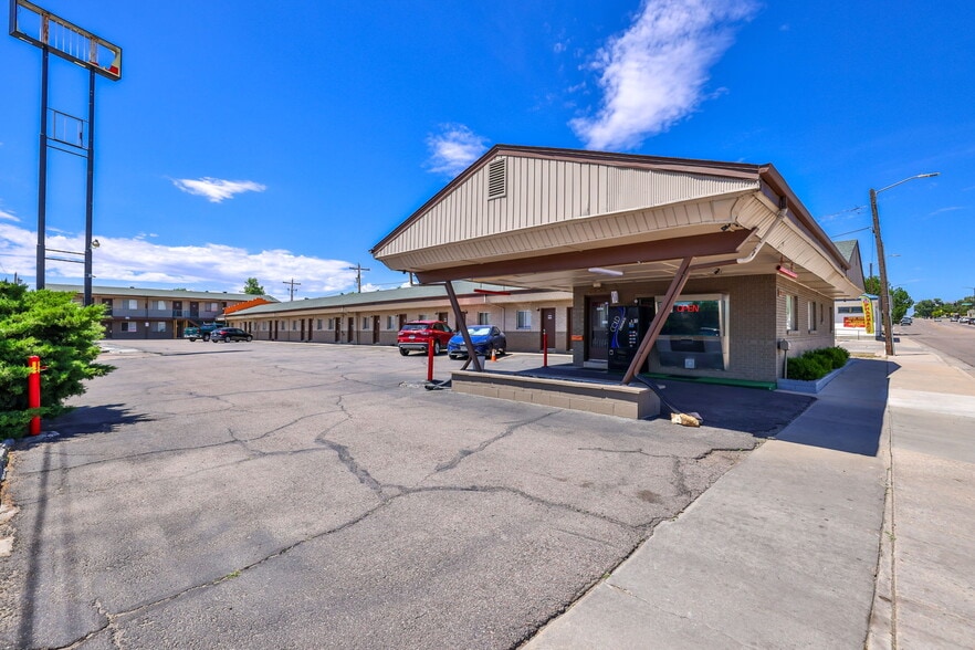 More Photos Of 414 W 29th St, Pueblo Hotel For Sale
