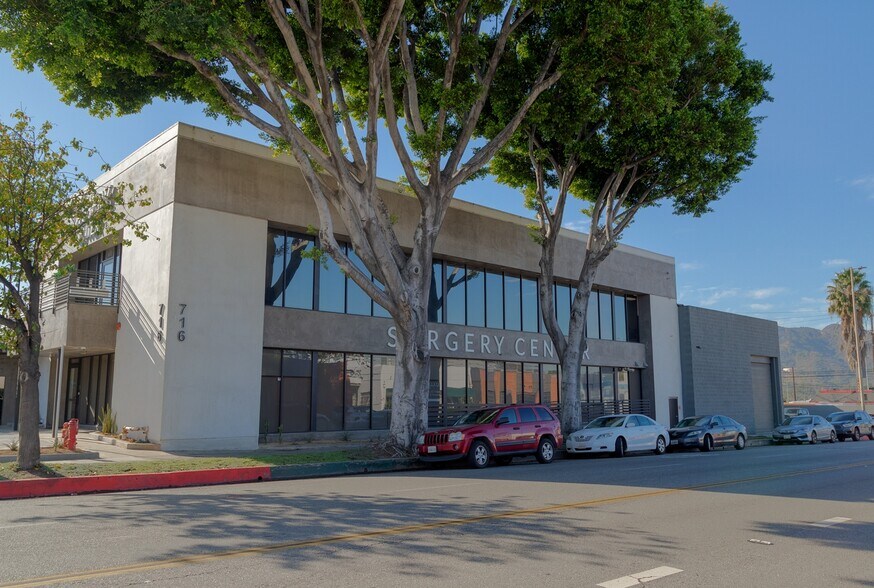 Primary Photo Of 702-712 W Broadway, Glendale, CA 91204 Broadway, Glendale Medical For Lease