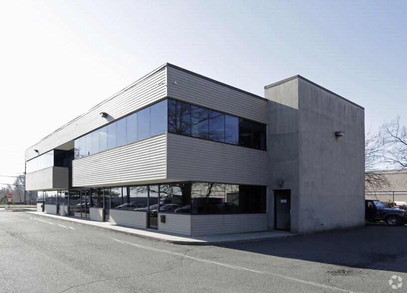 More Photos Of 1044 US Highway 22 W, Mountainside Medical For Sale