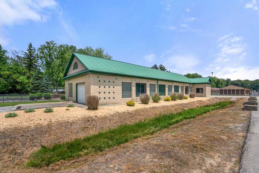 More Photos Of 7300 Lewis Ave, Temperance Carwash For Sale