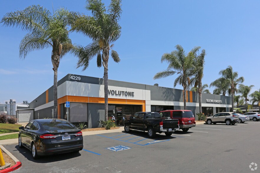 More Photos Of 4211 Ponderosa Ave, San Diego Unknown For Lease