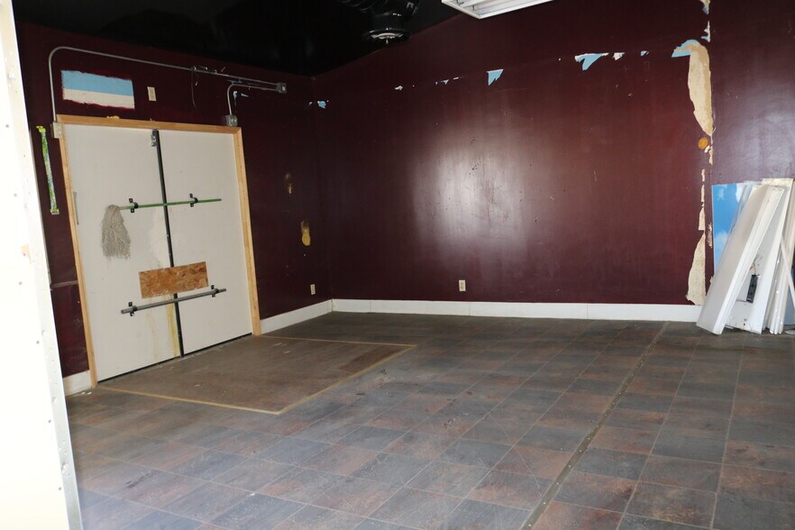 More Photos Of 13118 Pearblossom Hwy, Pearblossom Service Station For Lease