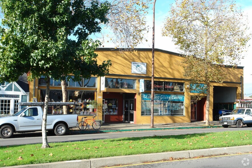 More Photos Of 1812-1814 San Pablo Ave, Berkeley Warehouse For Lease