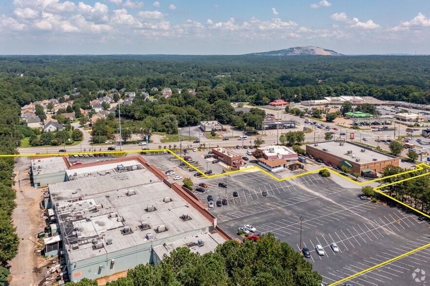 More Photos Of 1171-1181 S Hairston Rd, Stone Mountain Supermarket For Sale