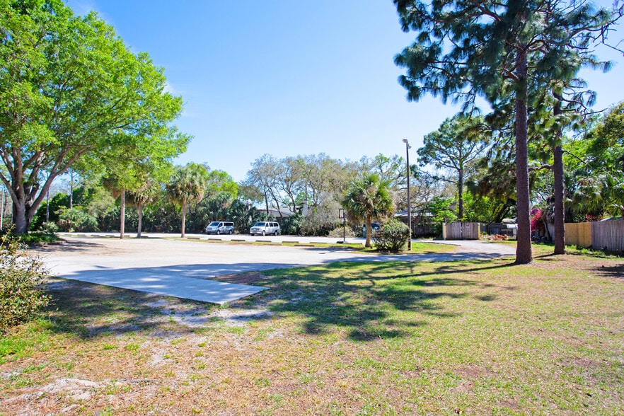 More Photos Of 3925 Red Bug Lake Rd, Casselberry Specialty For Sale