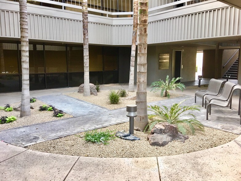 More Photos Of 8603 E Royal Palm Rd, Scottsdale Office For Lease