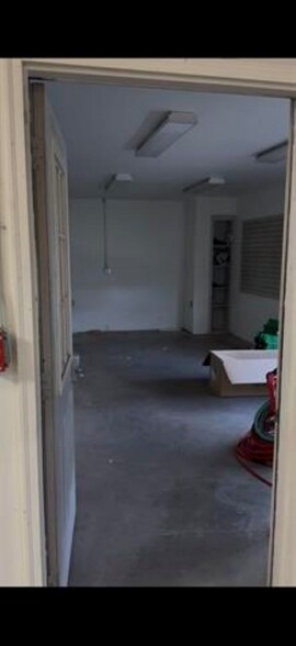 More Photos Of 3075 N Plaza Dr, Rapid City Distribution For Lease