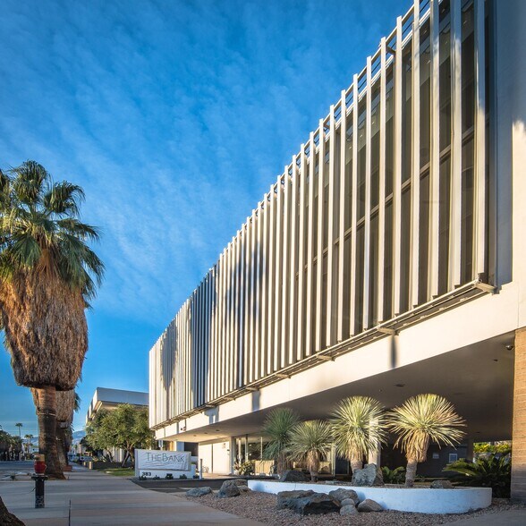 More Photos Of 383 S Palm Canyon Dr, Palm Springs Storefront Retail Office For Lease