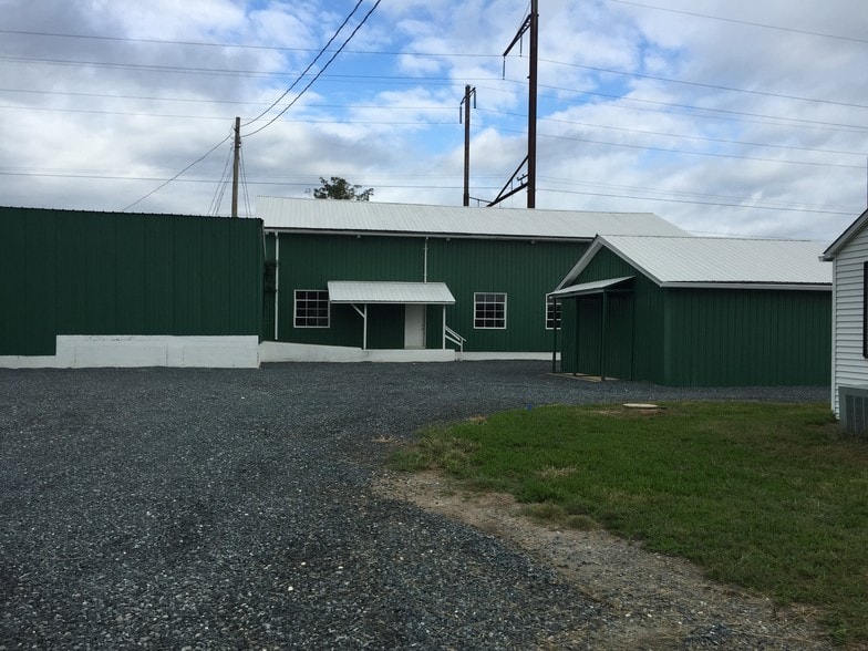More Photos Of 200 S Post Rd, Aberdeen Warehouse For Lease