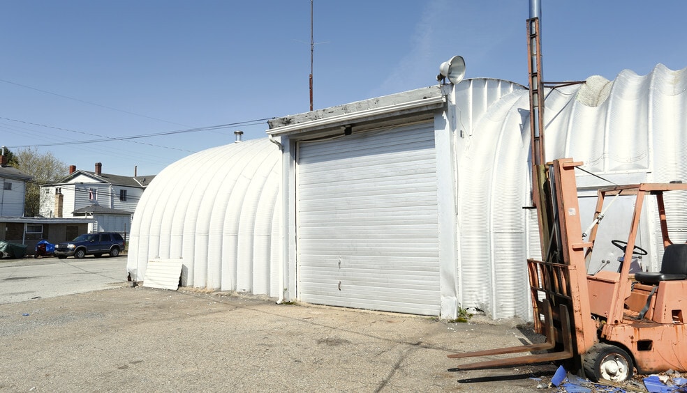 More Photos Of 2007 Mcclure St, Homestead Auto Repair For Sale