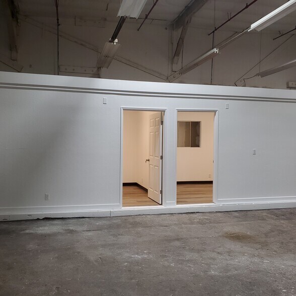 More Photos Of 3802 Mallard Dr, Benicia Warehouse For Lease