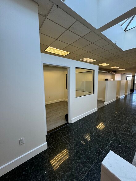 More Photos Of 3 Whale Sq, Brooklyn Warehouse For Lease