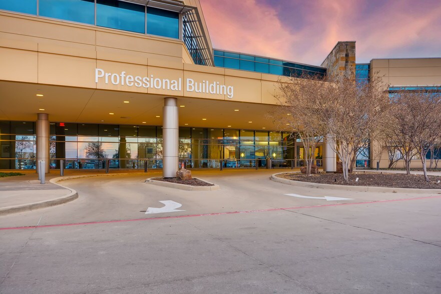 More Photos Of 10840 Texas Health Trl, Fort Worth Medical For Lease