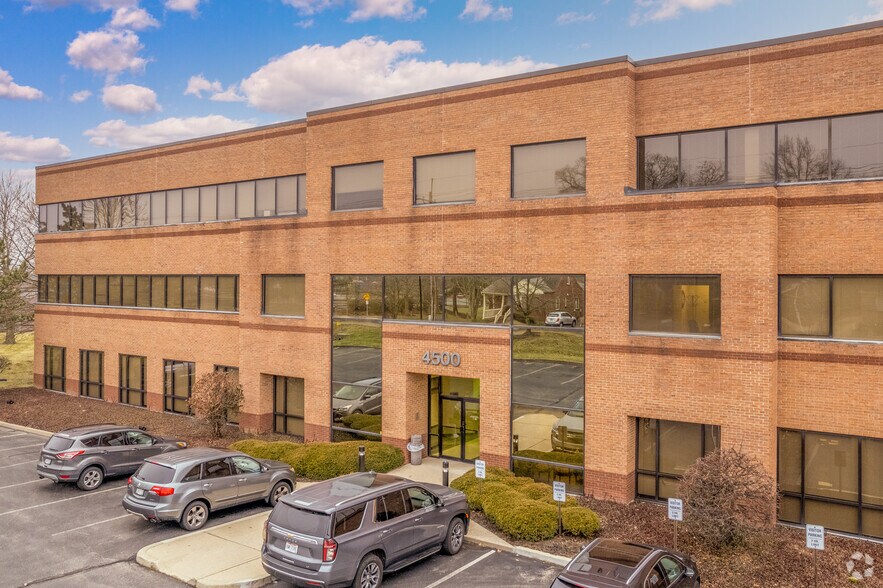 More Photos Of 4500 Cooper Rd, Blue Ash Office For Lease