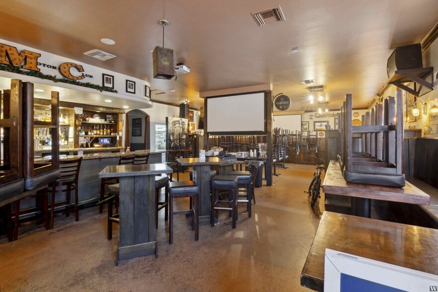 More Photos Of 3387 Motor Ave, Los Angeles Restaurant For Lease