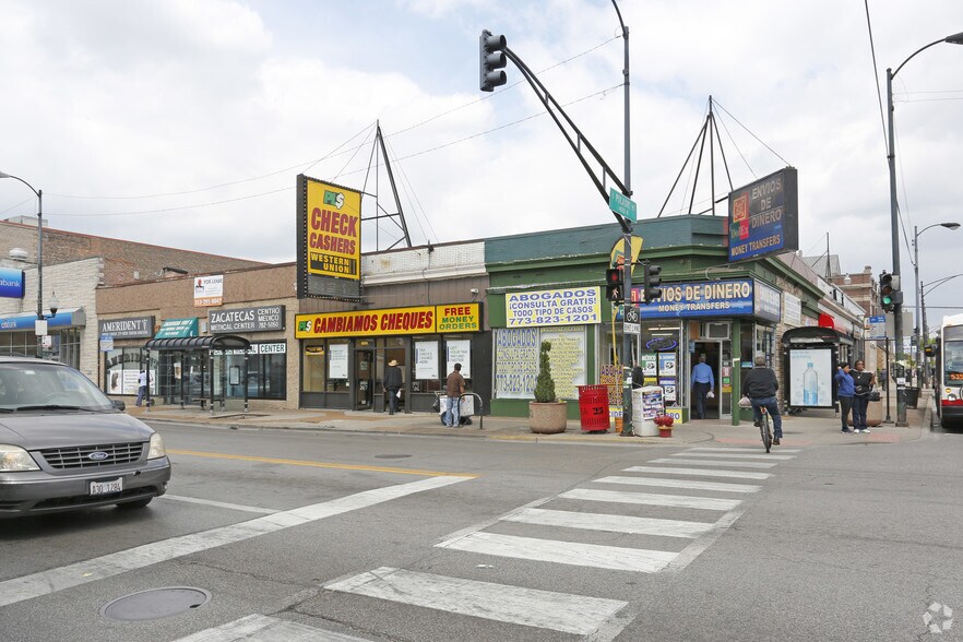 Primary Photo Of 4000-4008 W 26th St, Chicago Storefront For Lease