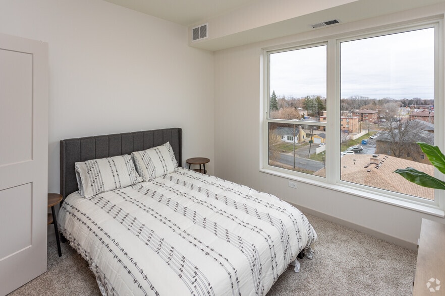 More Photos Of 6445 Lyndale Ave S, Richfield Apartments For Lease