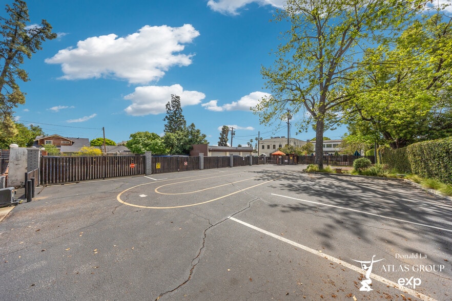 More Photos Of 1124 Mission St, South Pasadena Office For Sale