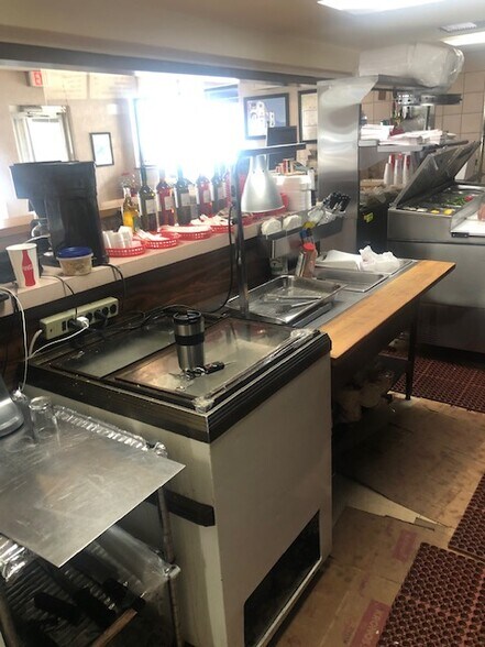 More Photos Of 750 N Addison Rd, Villa Park Restaurant For Sale