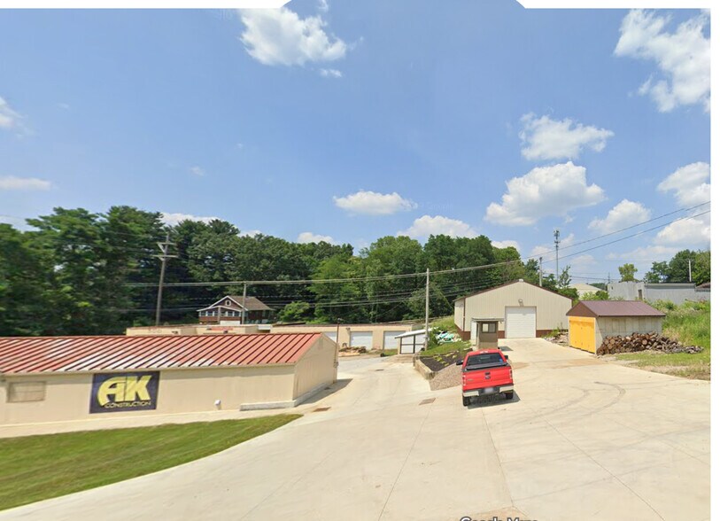 More Photos Of 295 Water St, Wadsworth Warehouse For Sale