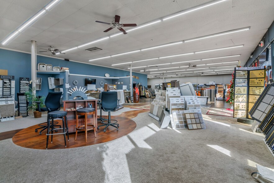 More Photos Of 8101 Grapevine Hwy, North Richland Hills Showroom For Sale
