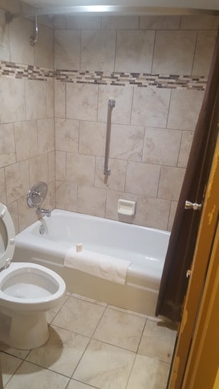 More Photos Of 201 Sugarloaf Rd, Hendersonville Hotel For Sale