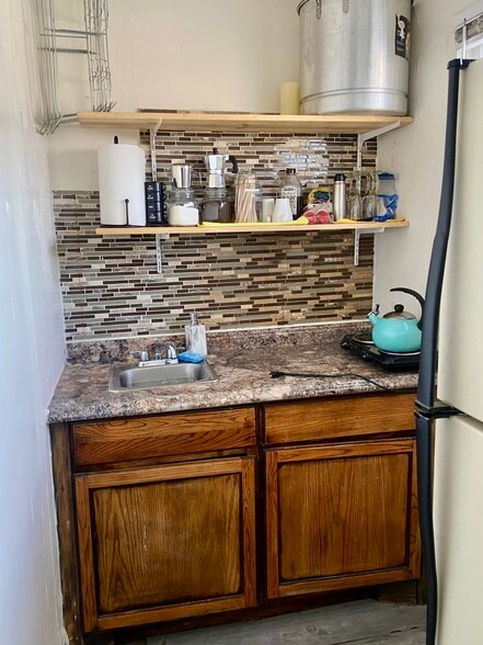 More Photos Of 1401 S Eastern Ave, Las Vegas Office For Sale