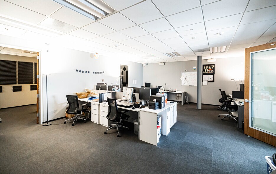 More Photos Of 2221 Rosecrans Ave, El Segundo Office For Lease