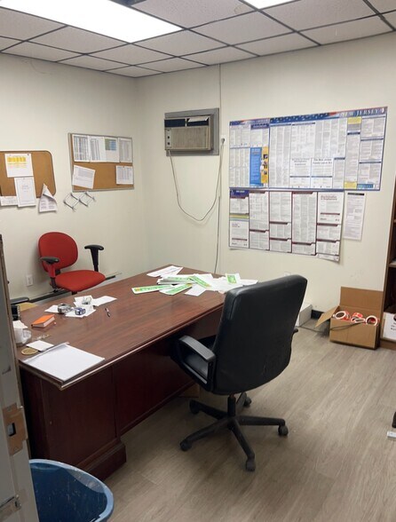 More Photos Of 122 Tampa Ave, Hamilton Township Industrial For Lease